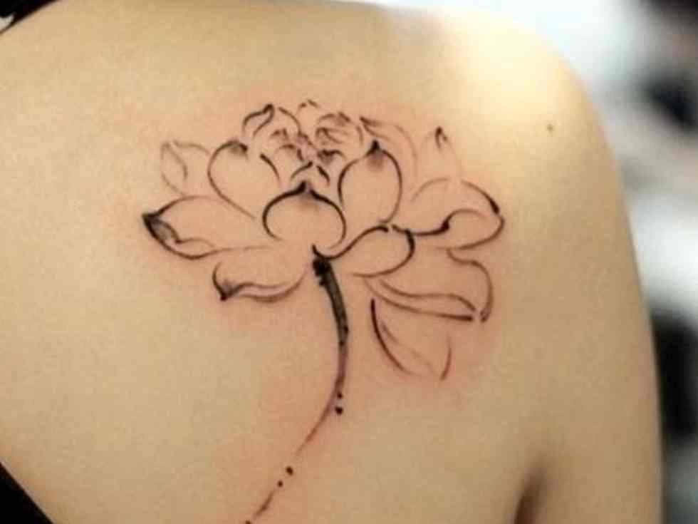 12 Stunning Lotus Tattoo Designs for Women