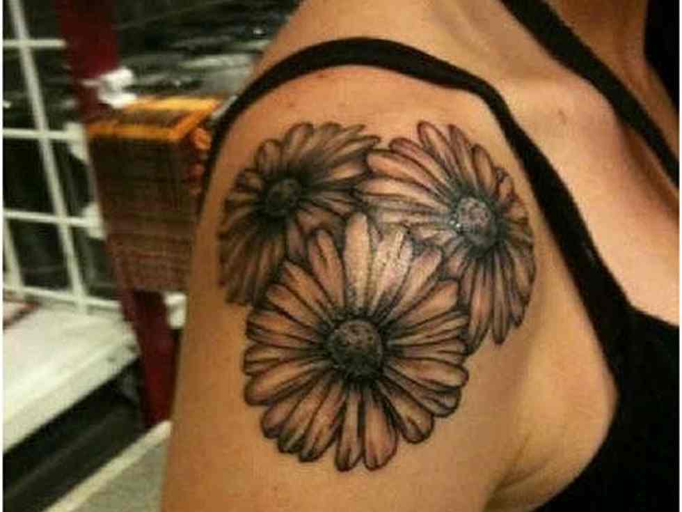 12 Fairly Daisy Tattoo Designs You Could Love