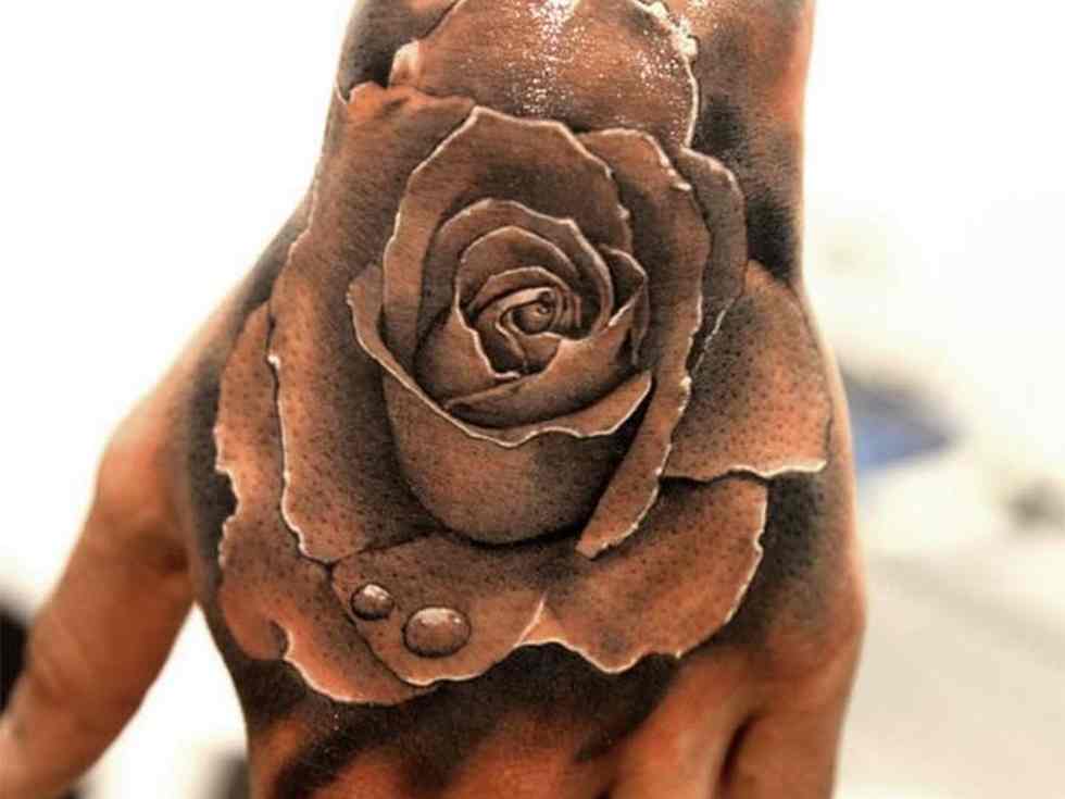 15 Stunning Hand Tattoos for Each Males and Girls