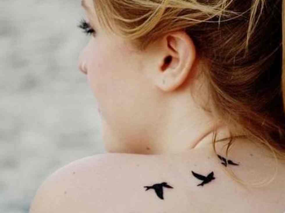 12 Wonderful Tattoo Designs for Shoulder Blade